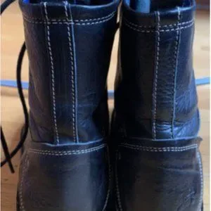Vintage John Fluevog Warren Bankers Mens Black Boots sz 8 John Fluevog Boots, Black Leather Ankle Boots, Elastic  main image 3